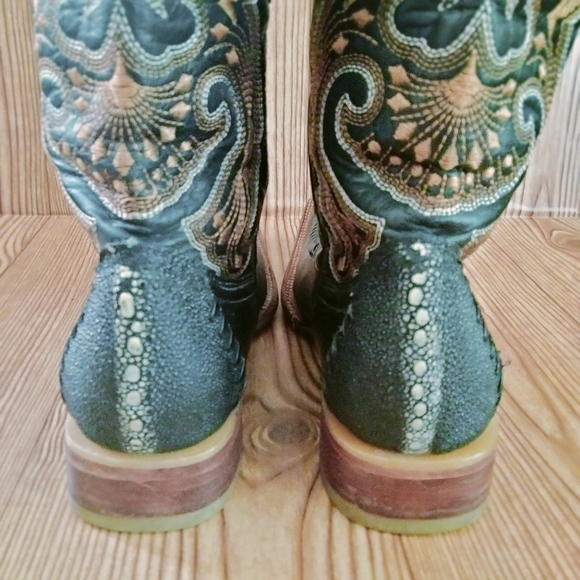 Los Gueritos Women's Western Boots - Picture 4 of 13